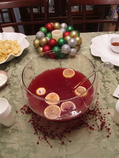 DIY Ornament Centerpiece 