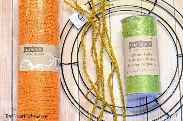 Deco Mesh Wreath Tutorial
