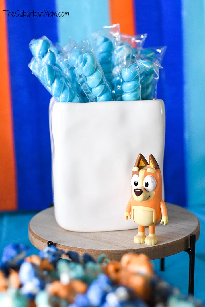 bluey party lollipop